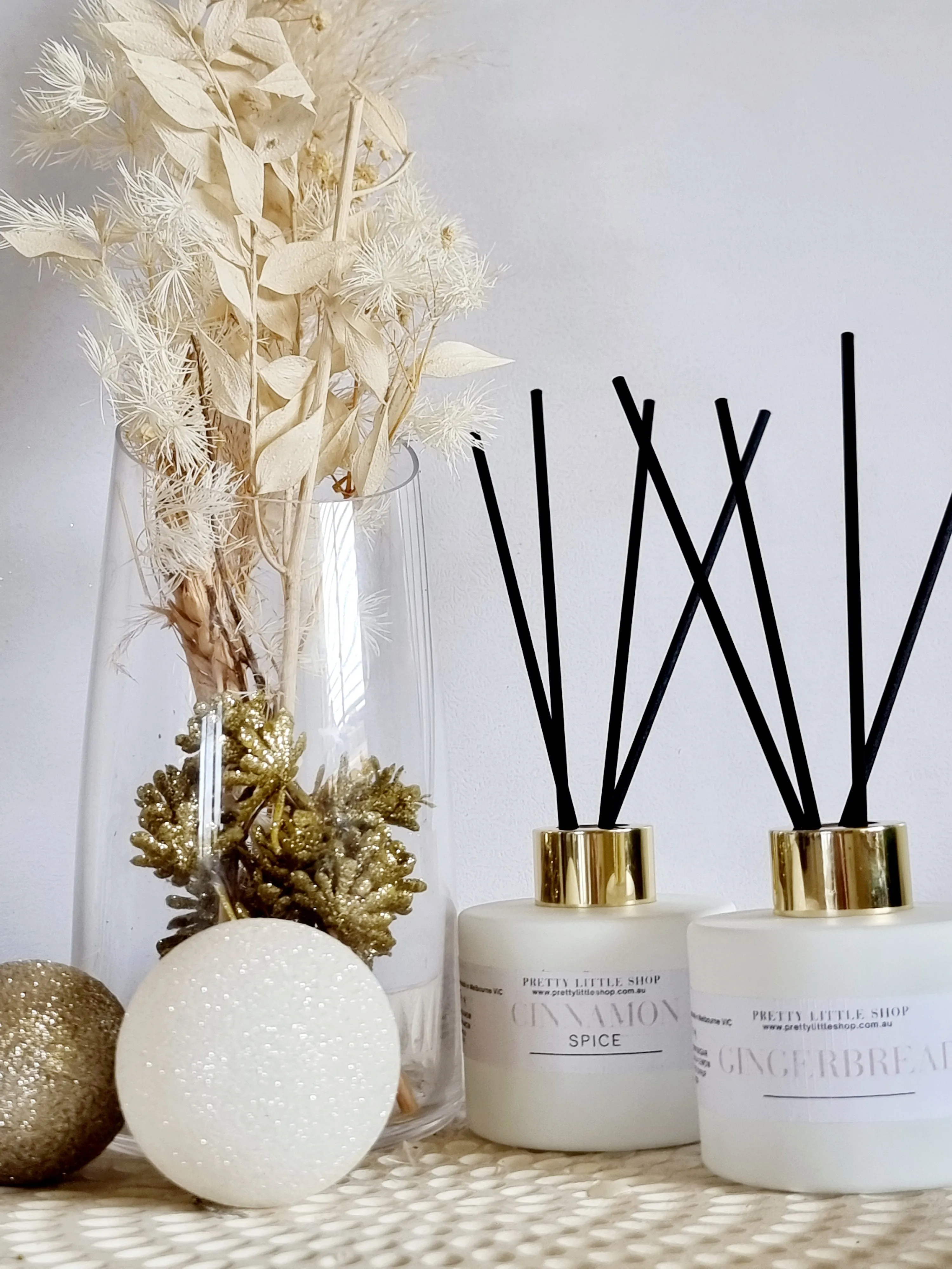 CHRISTMAS REED DIFFUSERS. 100mls