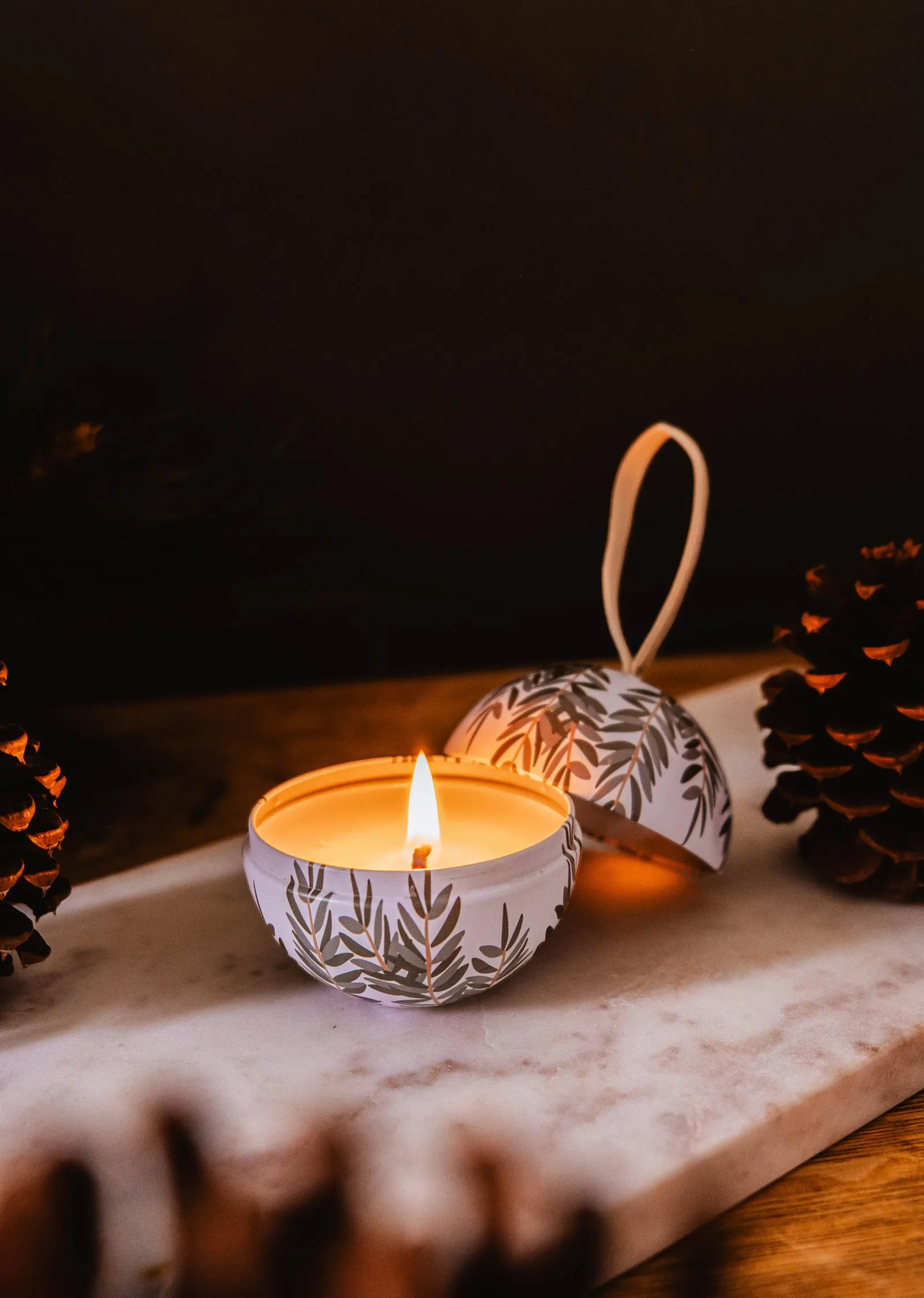 Wintea - Christmas Ornament Candle